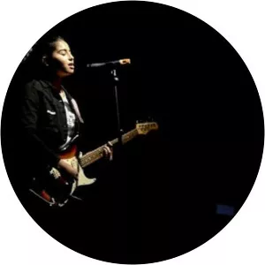 Nissrin Bouguida - Musical artist