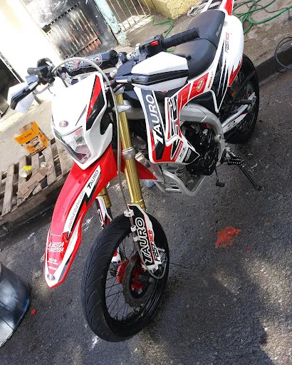 Nitido Auto Brillo Car Wash - Car wash in Santo Domingo, Dominican Republic