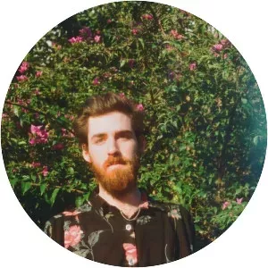 Niv Ast - Musical artist