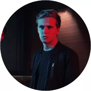 No Mondays - Musical group