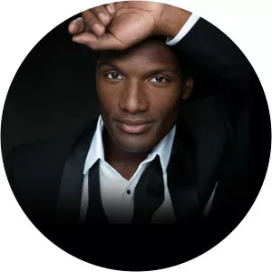 Noah Stewart - American operatic tenor