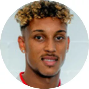 Noël Yanik Sameël Wetz