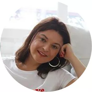 Noelie Viallet - Author