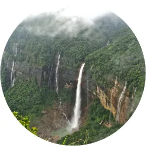 Nohkalikai Falls