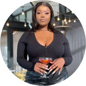 Nokuthula Mabika - Internet personality