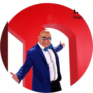 Nhong Cha Cha Cha - Thai comedian