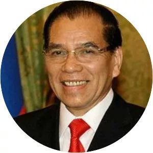 Nong Duc Manh - Vietnamese politician