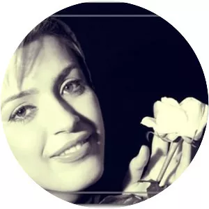 Nooshin Hosseinkhani