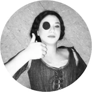 Nora Menken - Alan Menken's daughter