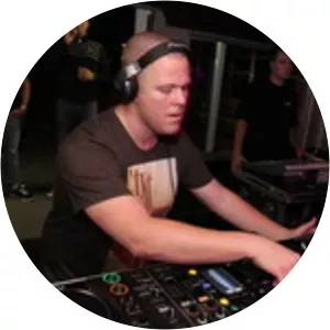 Nowaxx - Musical artist