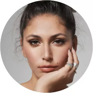 Noy Fadlon - Musical artist