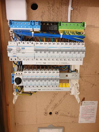 Ntre el AB photograph