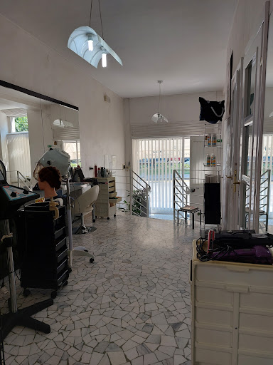 Nuova Immagine di Carofiglio Jessica - Hairdresser in Pavia, Italy