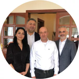 Nursel Aksakallı - Zekai Aksakallı's wife