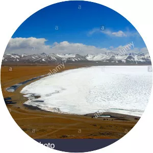 Nyenchen Tanglha Mountains - Mountain range in China