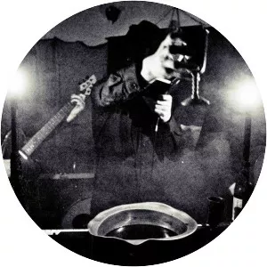 NYIÞ - Musical group