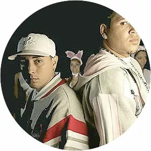 O'Neill y Joan - Musical group