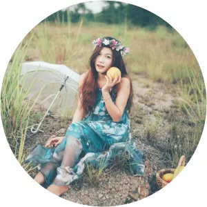 Oanh Tiny photograph