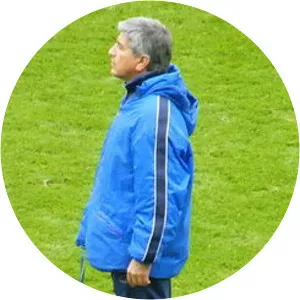 Octavio Zambrano - Ecuadorian football coach