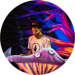 Odd Wave - Musical artist