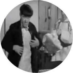 Of Cash and Hash - 1955 ‧ Black and white/Short ‧ 16 mins