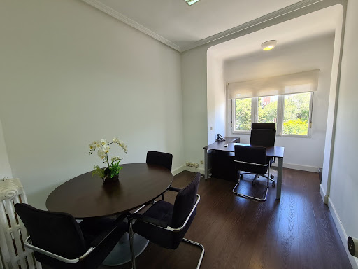 Oficinas YA Serrano - Coworking space in Madrid, Spain