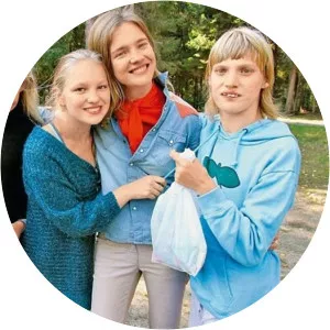 Oksana Kusakina - Natalia Vodianova's sister