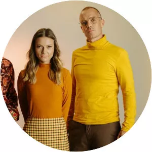 Okustični - Musical group