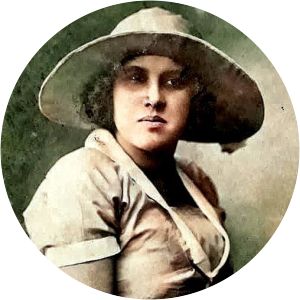 Olga Caminhoa ​​Werneck photograph