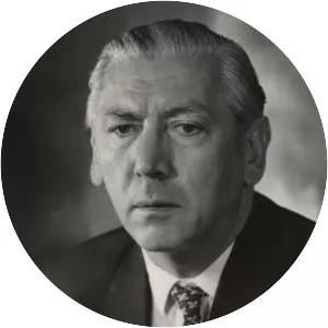 Oliver Zangwill - British neuropsychologist ‧ Israel Zangwill's son