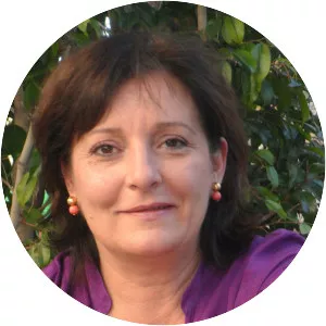 Olivia Ardey - Author