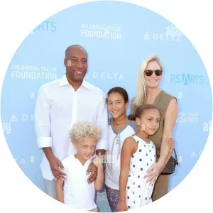 Olivia Rose Allen photograph