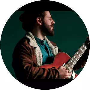 Ollie English - Musical artist