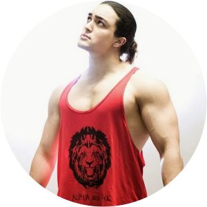 Omar Isuf - YouTuber