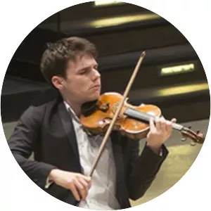 Omer Bouchez Musician