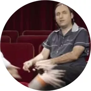 On Cinema - 2011 ‧ Satire ‧ 11 seasons