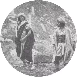 On the Brink of Paradise (Auf den Trümmern . . .