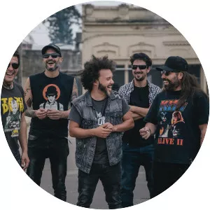 Once tiros - Musical group