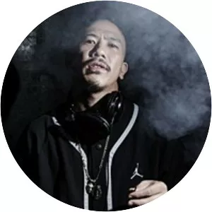 ONE-LAW - Musical artist