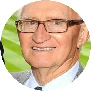 Onllwyn Brace - Rugby union player