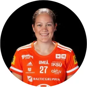 Oona Kauppi - Footballer