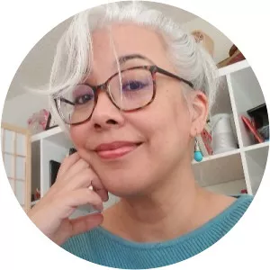 Oona Paredes photograph