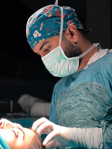 Op. Dr. Kadir Berat OYUR Aesthetic - Plastic surgeon in Istanbul