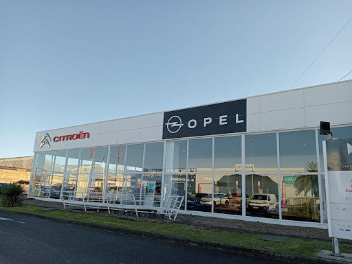 Opel Moviedo - Opel dealer in Granda, Spain