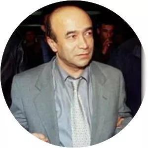 Oral Çelik - Turkish writer