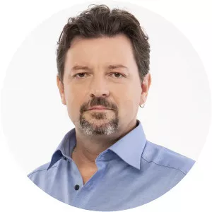 Örs Tetlák - Politician