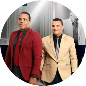 Os Adoradores na Praça