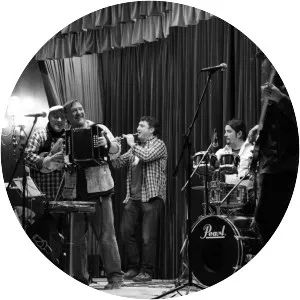 Os Chotos - Musical group