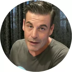 Oscar Portugués - Musical artist