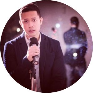 Oskar Mahendra photograph